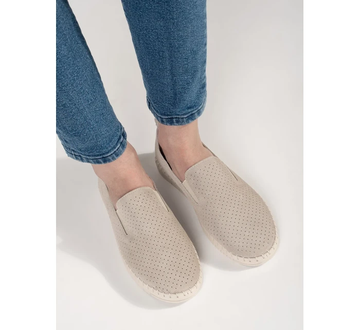 Originální dámské hnědé  mokasíny na plochém podpatku