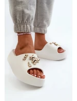 Pantofle 4AX-15 bílé - Step in style