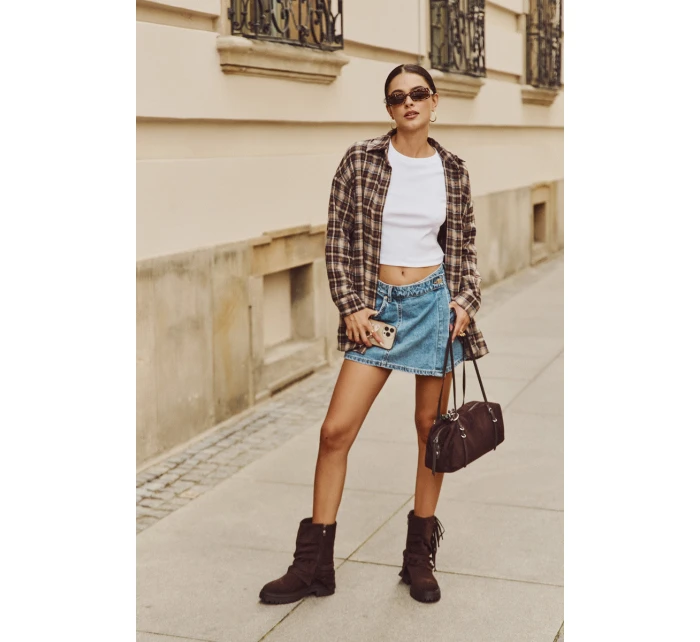 Zateplené dámské kotníkové boty s třásněmi a na ploché podrážce čokoládové model 21709285 - Boto Zateplené dámské kotníkové boty s třásněmi a na ploché podrážce čokoládové model 21709285 - Boto