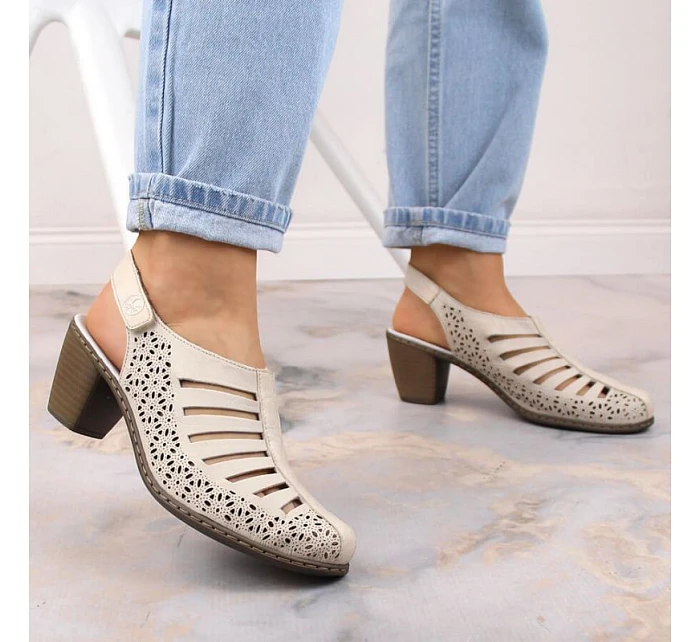 Kožené sandály na podpatku Rieker W RKR49B beige Kožené sandály na podpatku Rieker W RKR49B beige