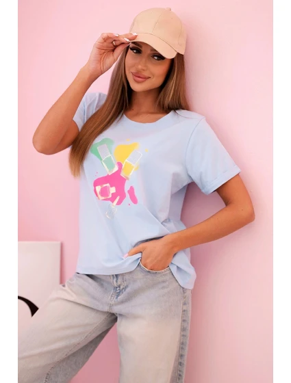 Dámská bavlněná halenka s krátkým rukávem a barevným potiskem modrá Dámská bavlněná halenka s krátkým rukávem a barevným potiskem modrá