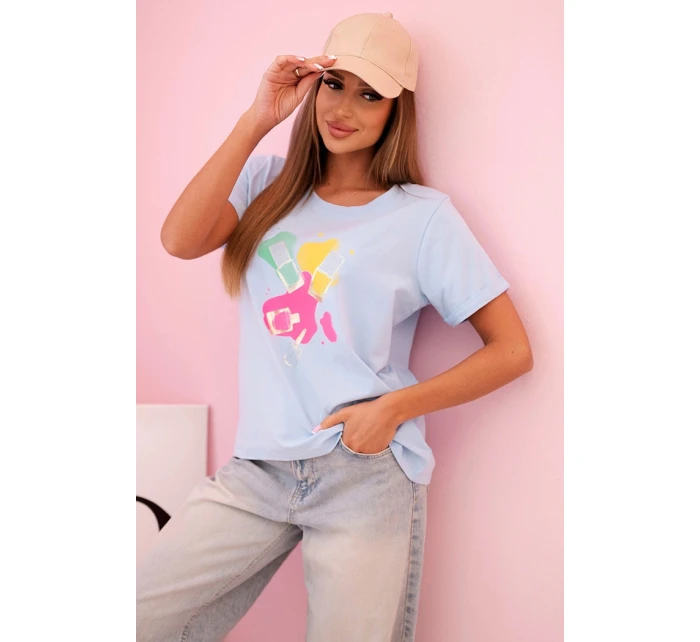 Dámská bavlněná halenka s krátkým rukávem a barevným potiskem modrá Dámská bavlněná halenka s krátkým rukávem a barevným potiskem modrá