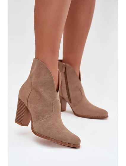 Dámské kotníkové boty na podpatku z ekokůže béžové model 21711571 - Boto
