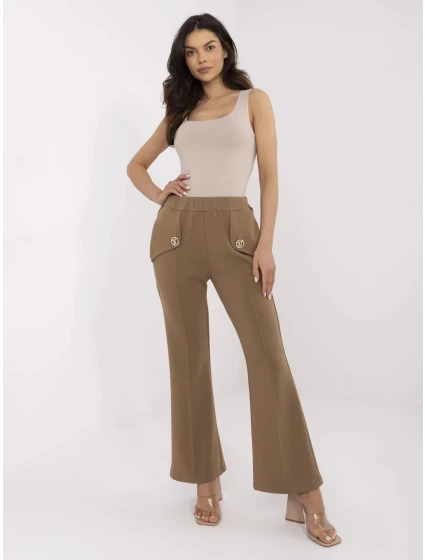 Kalhoty DHJ SP model 21034913 světle hnědé - FPrice Kalhoty DHJ SP model 21034913 světle hnědé - FPrice