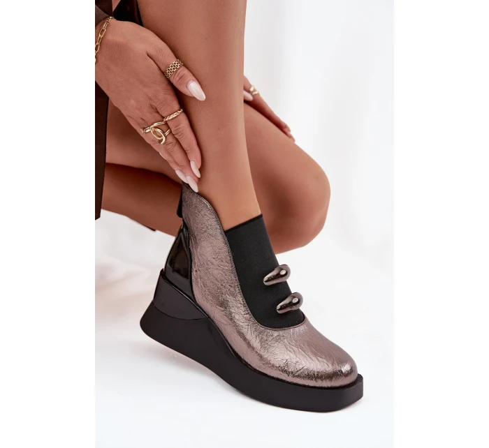 Dámské kotníkové boty na platformě D&A – metalické