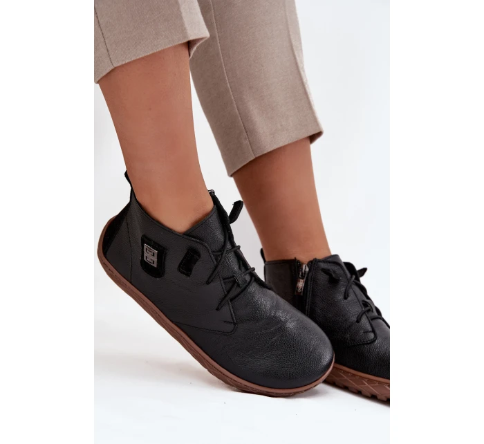 Kožené dámské polobotky s ozdobným detailem  Černé model 21708053 - Zazoo