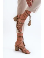 Vázané sandály na nízkém podpatku zdobené cvočky, zelená Chrisele Vázané sandály na nízkém podpatku zdobené cvočky, zelená Chrisele