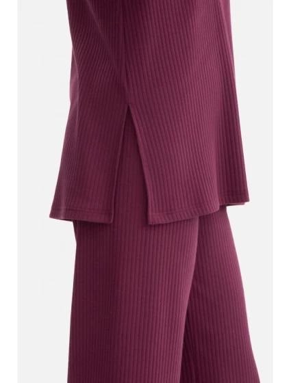 model 21379864 Žebrovaný pletený top švestka - BeWear