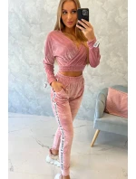 Velurová souprava s nápisem Queen dark powder pink