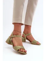 Dámské sandály na bloku z ekologického semiše, zelená Leisha Dámské sandály na bloku z ekologického semiše, zelená Leisha