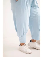 Dámské kalhoty Plus Size s nízkým model 21924467 a gumou v pase modré - K-Fashion