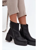 Kožené zateplené dámské kotníkové boty na sloupku a platformě Vinceza – černé Kožené zateplené dámské kotníkové boty na sloupku a platformě Vinceza – černé