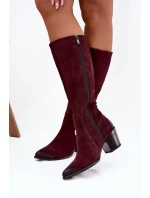 Dámské zateplené kozačky na podpatku se sponou Zazoo – bordó, semiš Dámské zateplené kozačky na podpatku se sponou Zazoo – bordó, semiš
