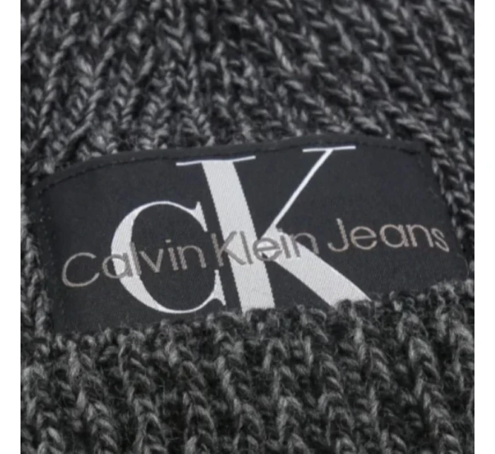 Čepice Oversize model 19424332 - Calvin Klein Jeans Čepice Oversize model 19424332 - Calvin Klein Jeans