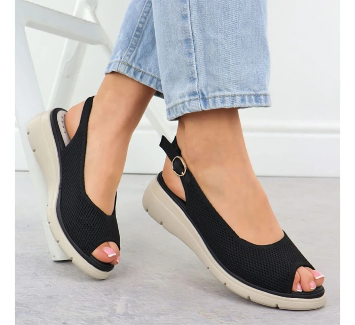 Dámské textilní sandály na platformě černé Vinceza 97303