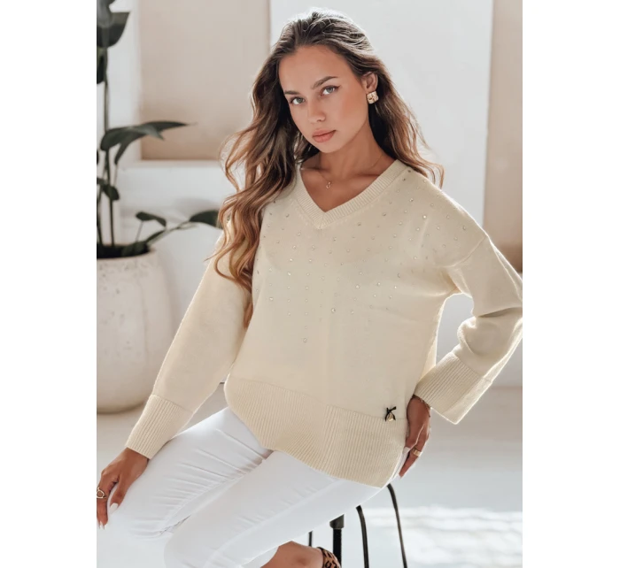 Dámský svetr s výstřihem do V VERALIA ecru FashionStreet MY2517 Dámský svetr s výstřihem do V VERALIA ecru FashionStreet MY2517