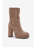 Dámské kotníkové boty na sloupku z eko semiše béžové model 21710083 - Boto Dámské kotníkové boty na sloupku z eko semiše béžové model 21710083 - Boto