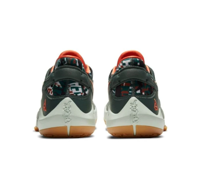 Basketbalové boty Nike Zoom 2 - model 21929218 Basketbalové boty Nike Zoom 2 - model 21929218