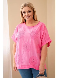 Dámská bavlněná halenka Plus size s model 22212494 květy růžová - K-Fashion