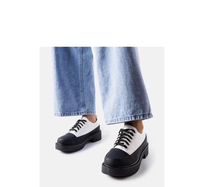 Polobotky U9B-XX4664-1 bílo-černé - Solea