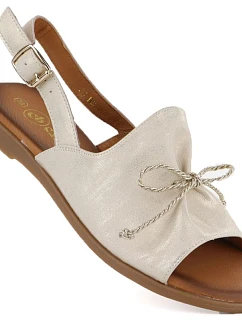 Dámské kožené sandály se zlatou mašlí model 22116324 - Cambell