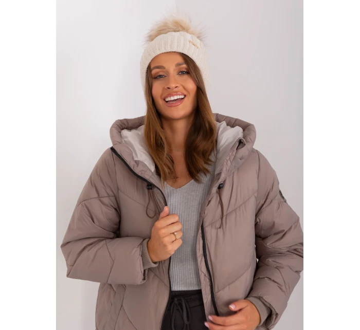 Czapka JK CZ model 18975362 beżowy - FPrice Czapka JK CZ model 18975362 beżowy - FPrice