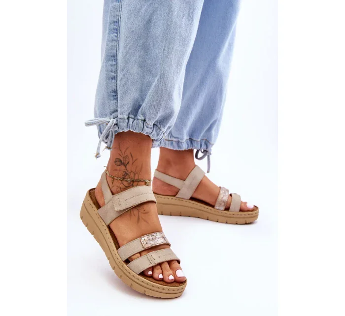 Dámské kožené sandály se suchým zipem Béžové Fresh Look Dámské kožené sandály se suchým zipem Béžové Fresh Look