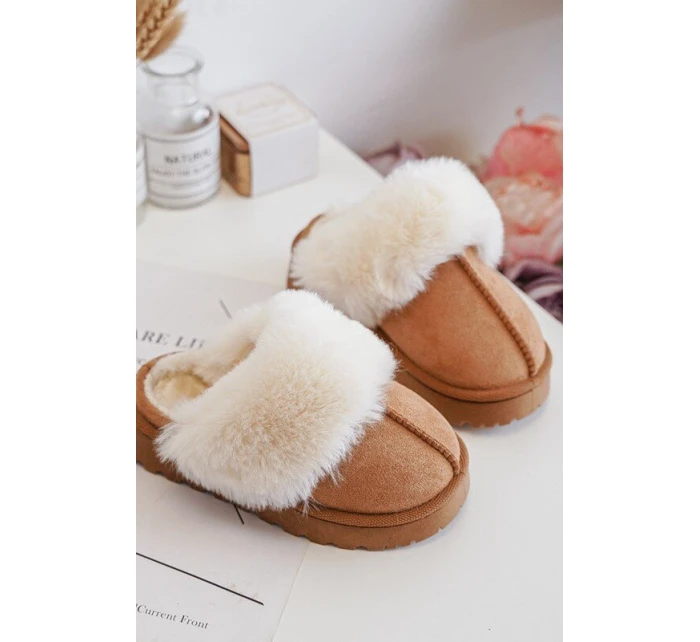 Dětské pantofle s kožešinou model 21639728 - Boto