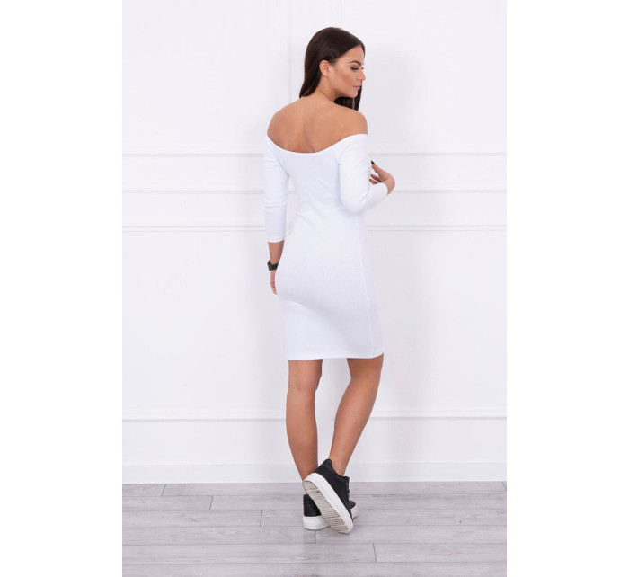 Šaty vypasované - žebrované bílé