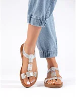 Moderní sandály dámské stříbrné na plochém podpatku Moderní sandály dámské stříbrné na plochém podpatku