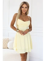 677-3 Šaty bez ramínek s vodním výstřihem a volánovou sukní - máslově žluté