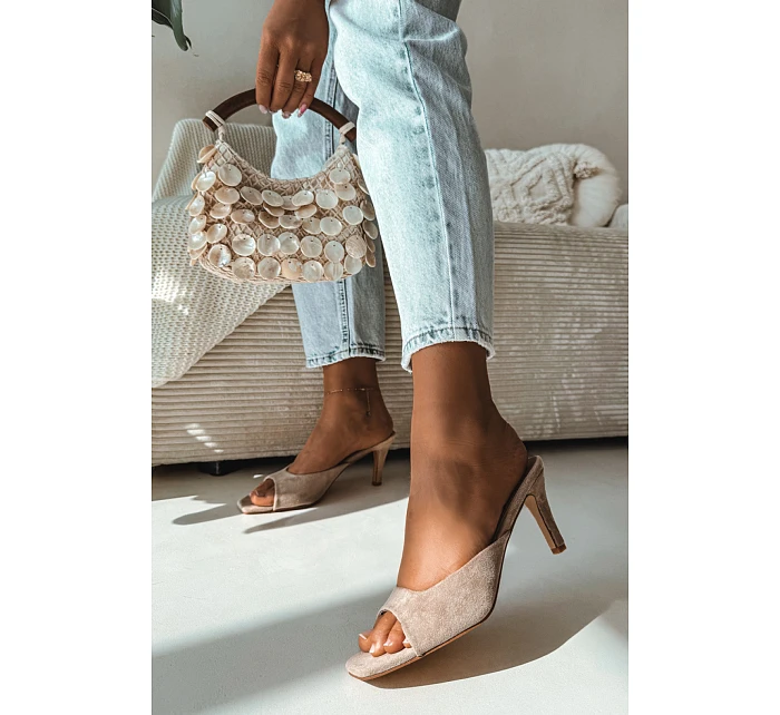 Klapky na podpatku model 226526 Step in style