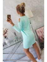 Šaty s potiskem model 18744172 v mátové barvě - K-Fashion Šaty s potiskem model 18744172 v mátové barvě - K-Fashion