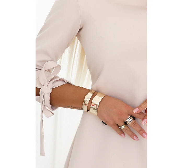 195-12 ALICE Trapézové mini šaty s mašlí a vázanými rukávy - béžové 195-12 ALICE Trapézové mini šaty s mašlí a vázanými rukávy - béžové