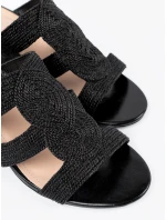 Zajímavé dámské sandály černé na širokém podpatku Zajímavé dámské sandály černé na širokém podpatku