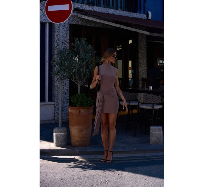 model 20970460 Mini šaty s vázáním vpředu béžové - Moe