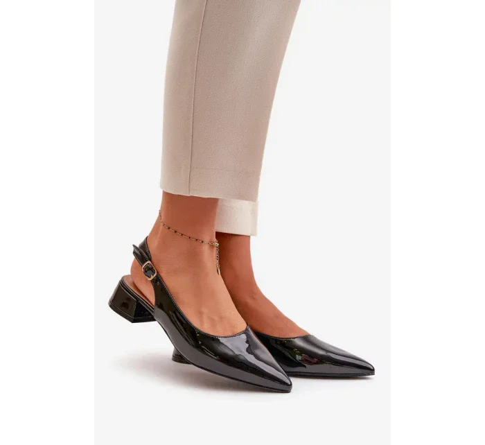 Lakované baleríny na nízkém podpatku se  černé model 20505378 - Kesi