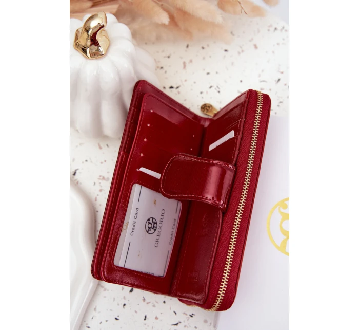 Lakovaná dámská peněženka se zlatým detailem Evlinne – červená