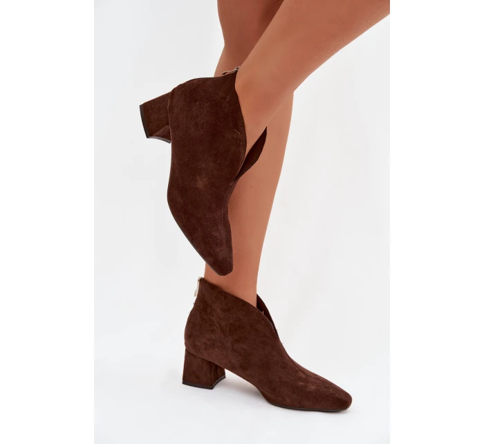 Dámské kotníkové boty na klínu s čokoládové model 21919531 - Boto