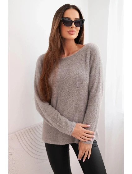 Svetr dámský z měkké pleteniny s kulatým výstřihem hnědý Svetr dámský z měkké pleteniny s kulatým výstřihem hnědý