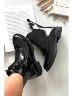 Lakované dámské kozačky z přírodní kůže D&A MR52-108 Černé