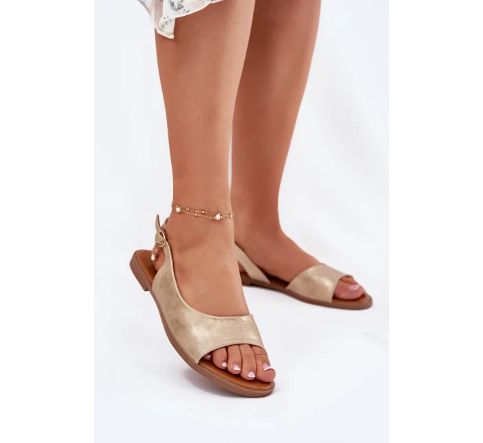 Dámské Sandály Na Plochém Podpatku Zlaté model 21698451 - EVENTO Dámské Sandály Na Plochém Podpatku Zlaté model 21698451 - EVENTO