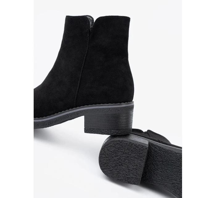 Trendy černé kotníčkové boty dámské Obcas Trendy černé kotníčkové boty dámské Obcas