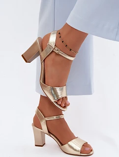 Sandály na podpatku  model 228102 Step in style