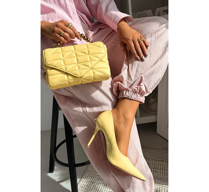 Klasické lakované lodičky z umělé kůže Žluté Odira