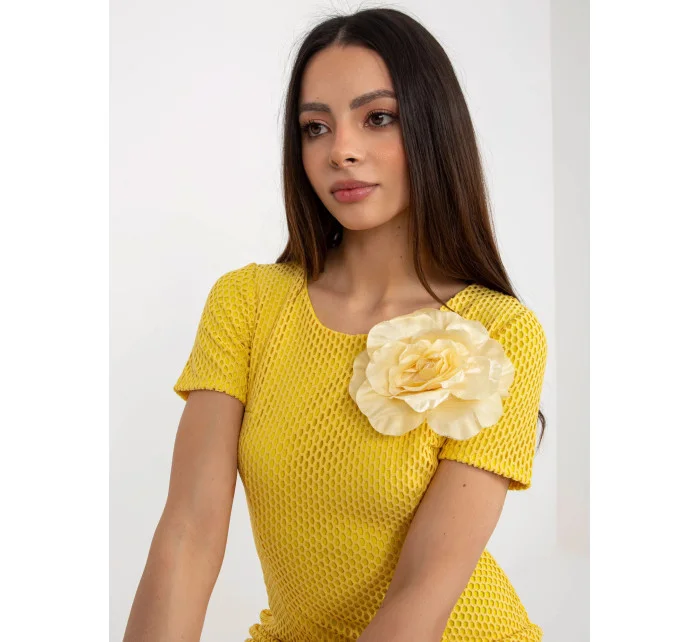 Dámské šaty LK SK model 21049878 Tmavě žlutá - Lakerta Dámské šaty LK SK model 21049878 Tmavě žlutá - Lakerta