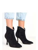 Boty na podpatku model 217908 Solea Boty na podpatku model 217908 Solea