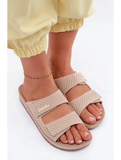 Dámské pantofle  Béžové model 22094873 - Inblu