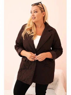 Dámská bunda Plus Size prošívaná s límcem a knoflíkem hnědá