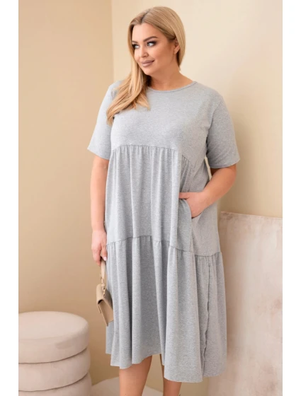 Dámské bavlněné šaty Plus Size s krátkým rukávem a volánem šedý melír